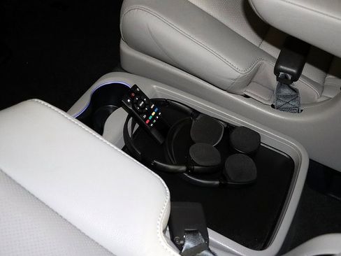 Used 2022 Honda Pilot Elite image 16