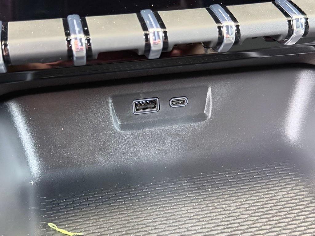 New 2026 GMC Terrain AT4 w/ Technology Package II AWD/4WD image 49