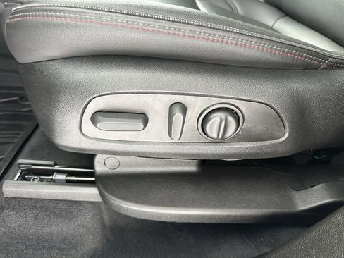 Certified 2023 Chevrolet Traverse RS w/ LPO, Floor Liner Package image 29