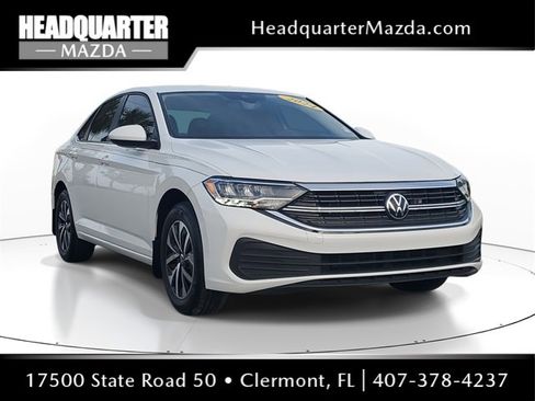 Used 2024 Volkswagen Jetta S image 1