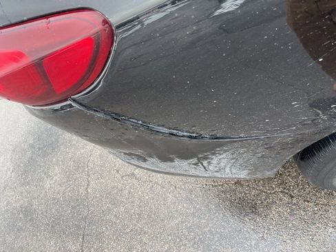 Used 2018 Buick Enclave Essence image 15