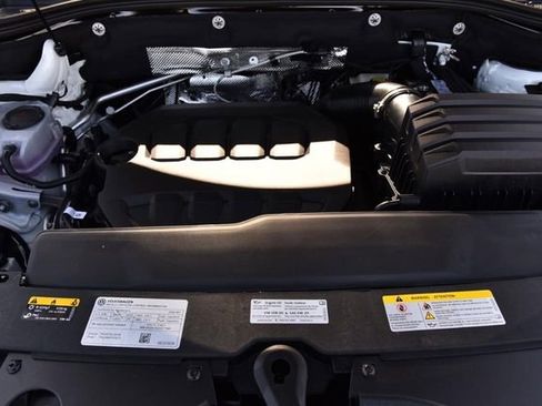 New 2026 Volkswagen Atlas Cross Sport SE image 27