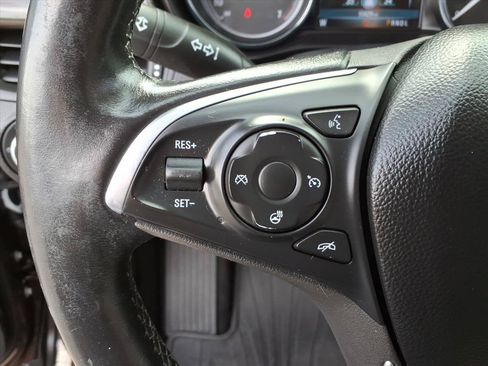Used 2020 Buick Envision Essence FWD image 24