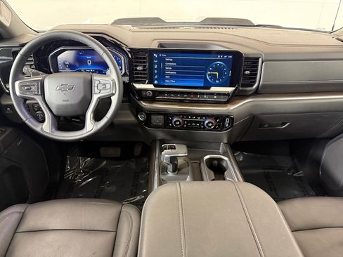 Used 2024 Chevrolet Silverado 1500 LT Trail Boss w/ LT Trail Boss Premium Package image 24