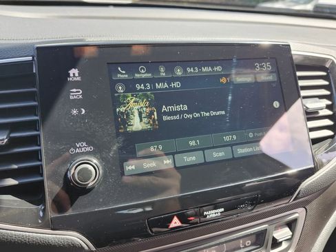 Used 2023 Honda Passport TrailSport image 29