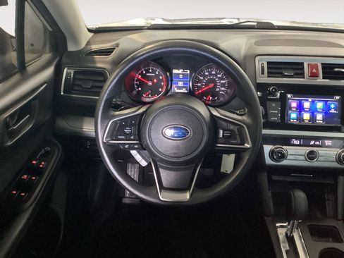 Used 2018 Subaru Outback 2.5i AWD/4WD image 12