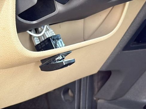 Used 2011 Ford F350 Lariat w/ Lariat Interior Pkg AWD/4WD image 11