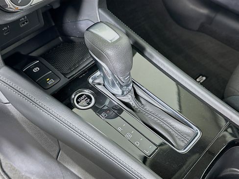 Used 2024 Nissan Kicks SV FWD image 23