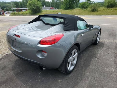 Used 2006 Pontiac Solstice Convertible w/ Premium Package RWD image 6