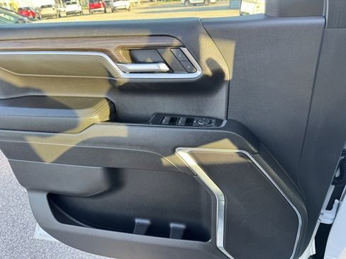 Certified 2024 Chevrolet Silverado 1500 RST image 21