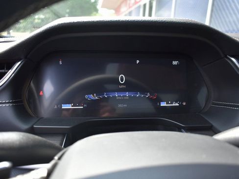 Used 2025 Jeep Grand Cherokee Limited w/ Black Appearance Package image 39