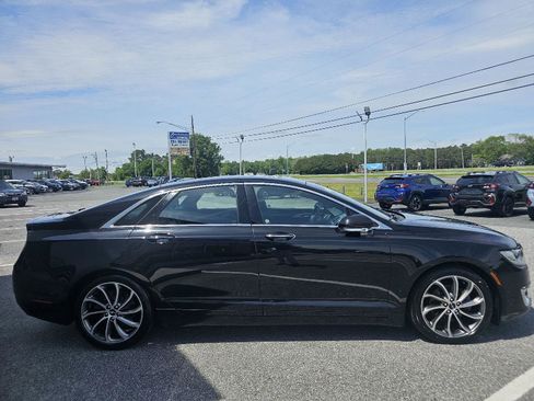 Used 2019 Lincoln MKZ Reserve w/ Reserve Plus Package image 4