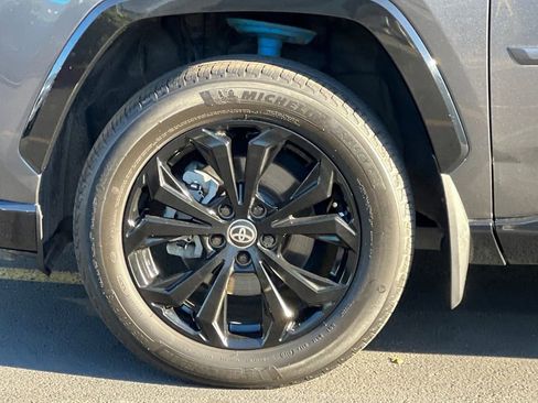 Used 2022 Toyota RAV4 XSE image 28