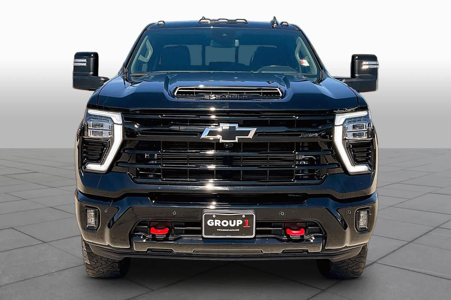 Used 2025 Chevrolet Silverado 2500 LT w/ Trail Boss Package AWD/4WD image 4