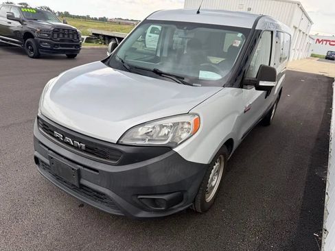 Used 2019 RAM ProMaster City Tradesman FWD image 3