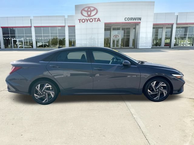 Used 2025 Hyundai Elantra SEL FWD image 6