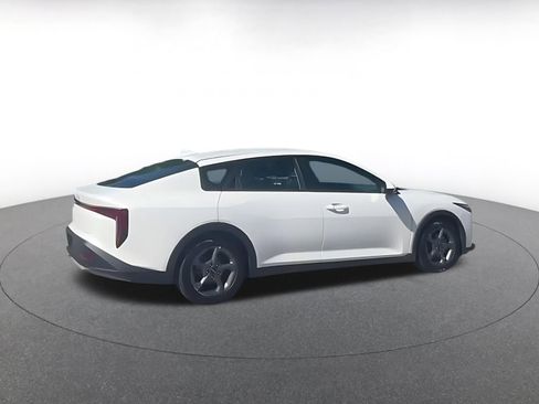 Used 2025 Kia K4 FWD image 7