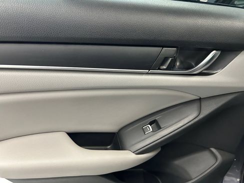Used 2018 Honda Accord LX image 16