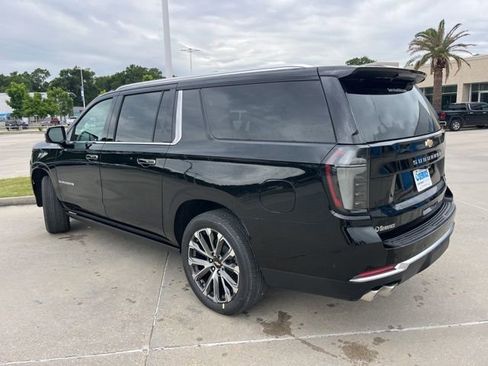 New 2026 Chevrolet Suburban High Country RWD image 5