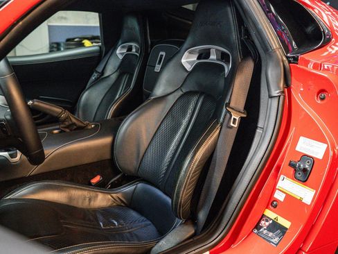 Used 2017 Dodge Viper GTS RWD image 8