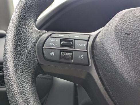 Used 2025 Honda HR-V LX image 22