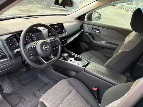 Used 2022 Nissan Rogue SV image 14