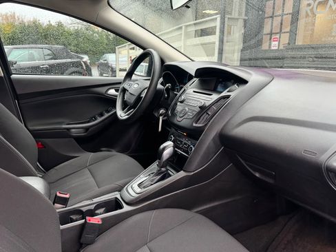 Used 2015 Ford Focus SE image 19