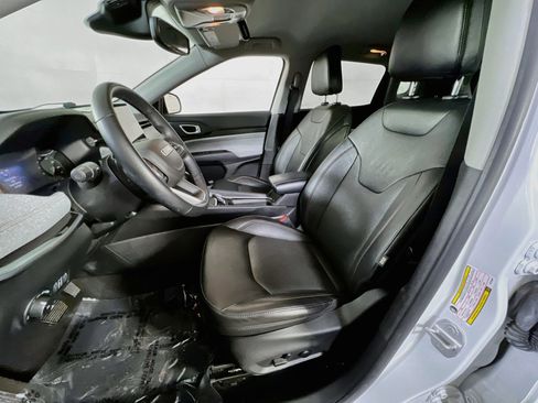 Used 2022 Jeep Compass Latitude image 20