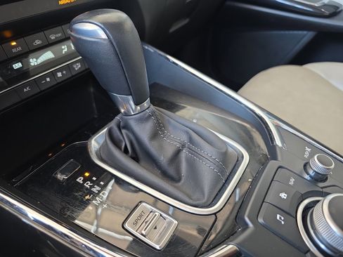 Used 2019 MAZDA CX-9 Touring image 17