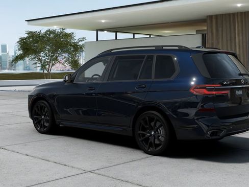New 2027 BMW X7 xDrive40i w/ M Sport Package AWD/4WD image 2