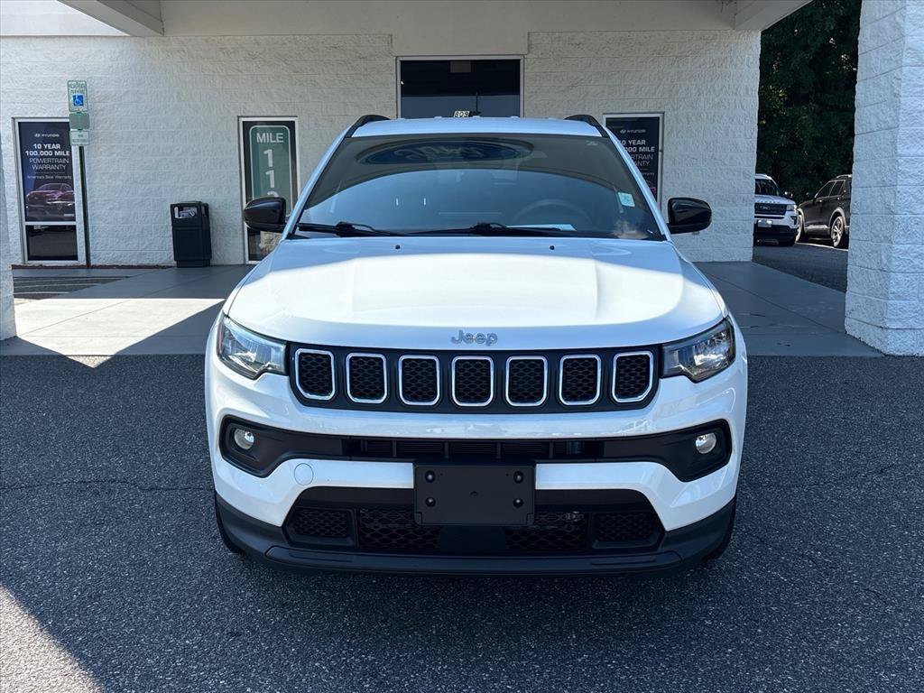 Used 2023 Jeep Compass Latitude AWD/4WD image 22