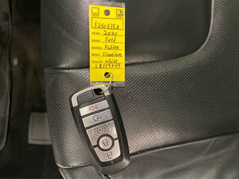 Used 2020 Ford Fusion Titanium image 39