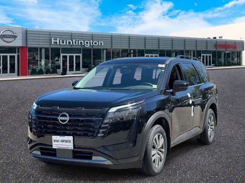 New 2026 Nissan Pathfinder SL w/ Cargo Package AWD/4WD image 1