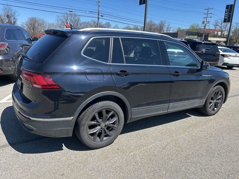 Used 2022 Volkswagen Tiguan SE image 7