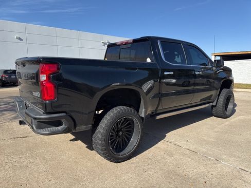 Used 2020 Chevrolet Silverado 1500 High Country w/ Technology Package image 4