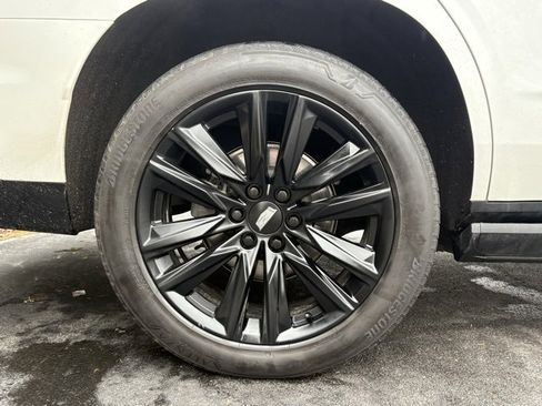 Certified 2022 Cadillac Escalade Sport w/ Touring Package image 16