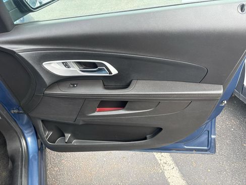 Used 2017 Chevrolet Equinox LT w/ Convenience Package image 33