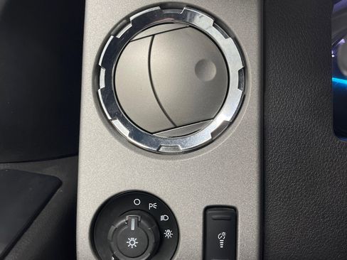 Used 2013 Ford F250 Lariat w/ Chrome Pkg image 20