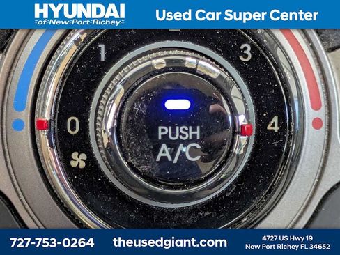 Used 2013 Hyundai Elantra GLS FWD image 19