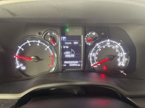 Used 2023 Toyota 4Runner SR5 Premium w/ Moonroof Package image 18