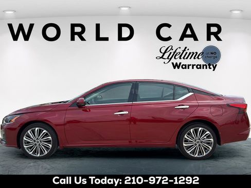 Used 2025 Nissan Altima 2.5 SL AWD/4WD image 12