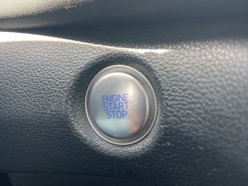 Used 2021 Hyundai Santa Fe SEL w/ Convenience Package image 19