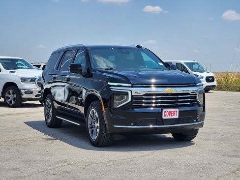Used 2026 Chevrolet Tahoe LT w/ Comfort Package RWD image 3