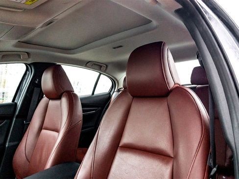 Certified 2025 MAZDA MAZDA3 s image 13