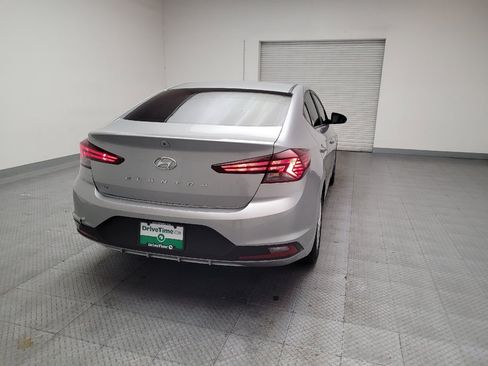 Used 2020 Hyundai Elantra SE FWD image 7