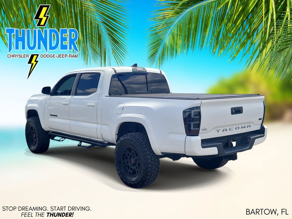 Used 2019 Toyota Tacoma TRD Sport RWD image 3