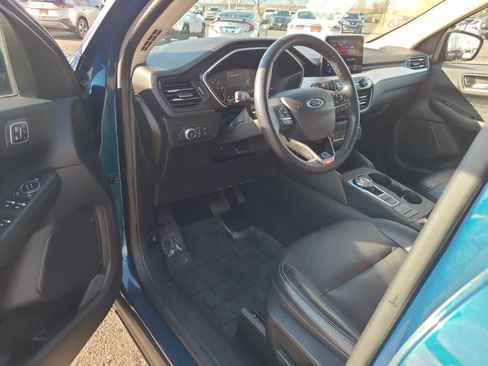 Used 2020 Ford Escape SEL image 10