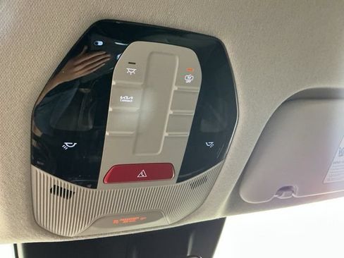 Used 2025 Kia K4 EX FWD image 33