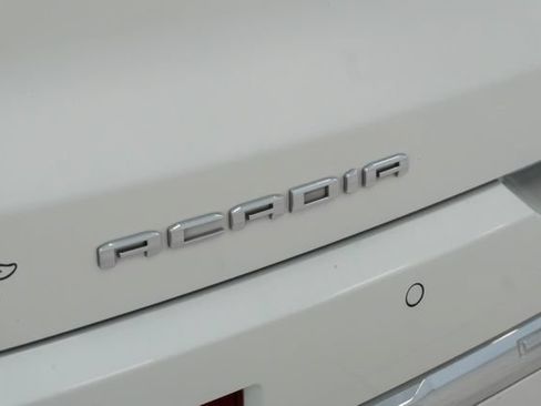 Used 2023 GMC Acadia Denali FWD image 11