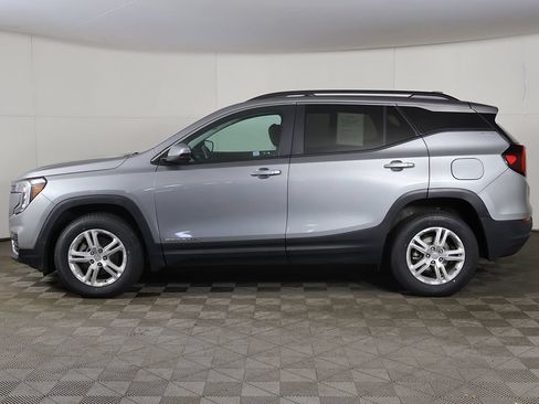Used 2023 GMC Terrain SLE w/ Driver Convenience Package AWD/4WD image 15